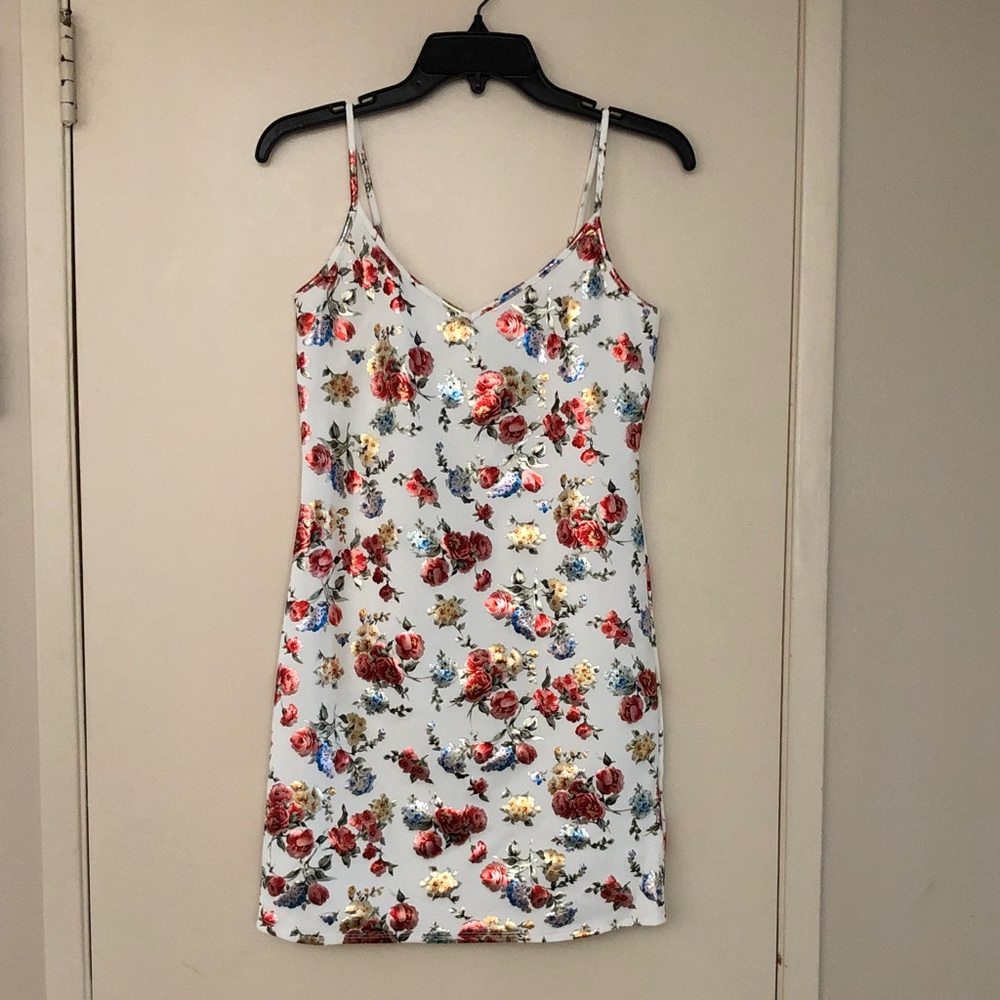 Knit Foil Slip Dress! Ivory Foil Floral print! Red Rose, blue, yellow, green! M